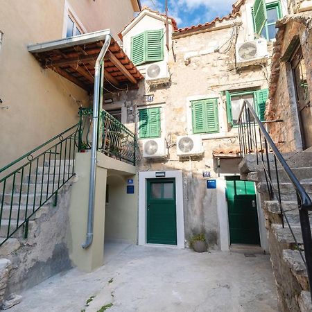 Apartments Jerolim Split Bagian luar foto