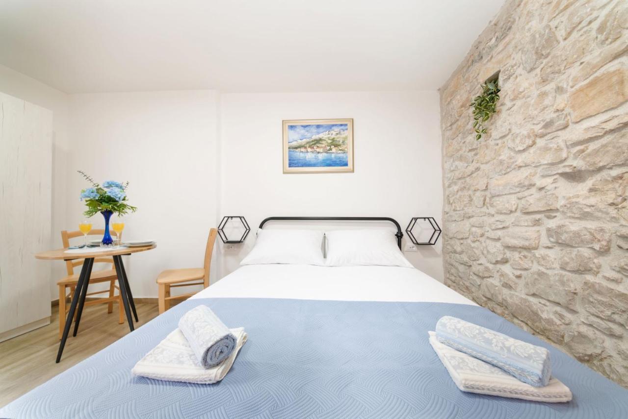 Apartments Jerolim Split Bagian luar foto