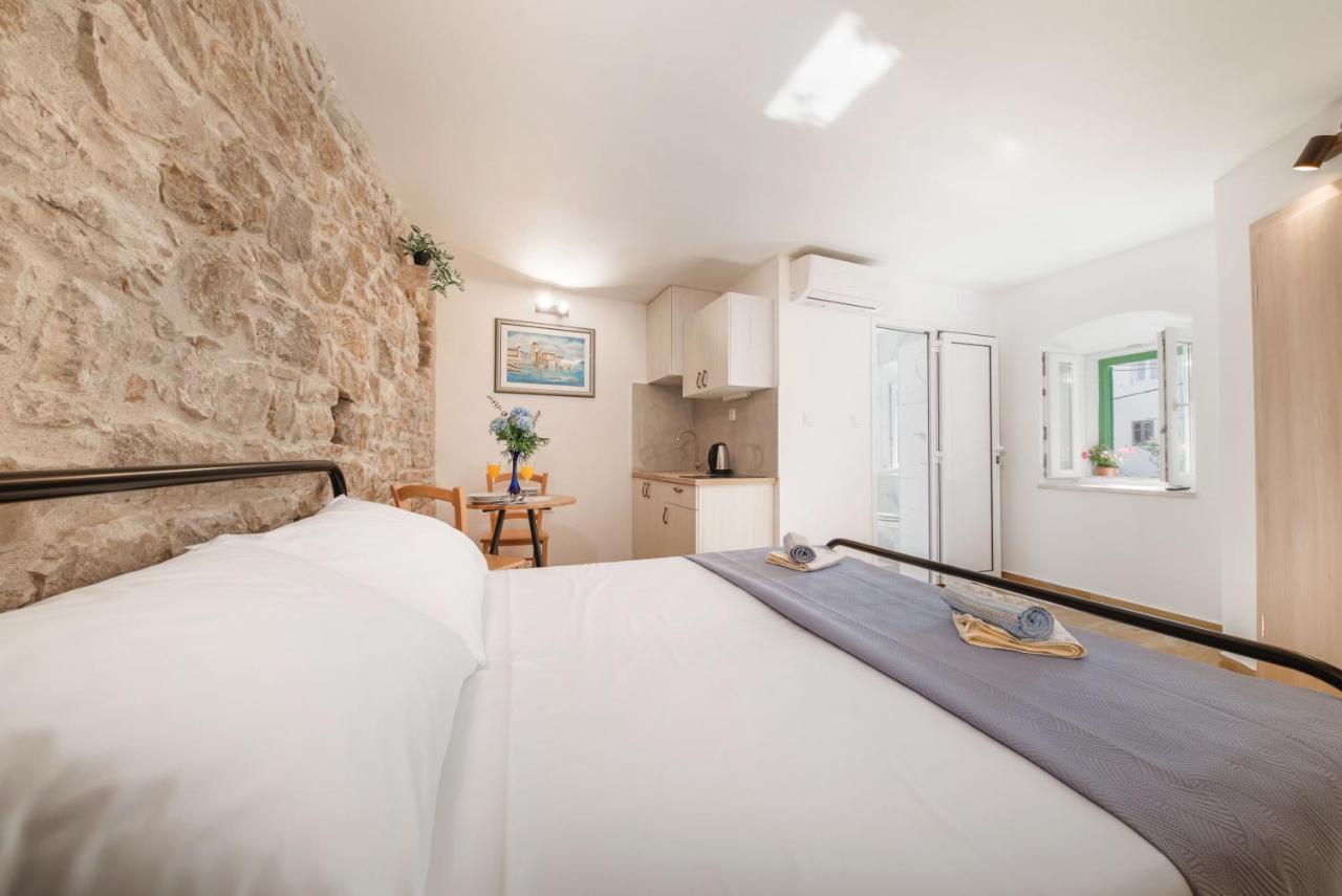 Apartments Jerolim Split Bagian luar foto