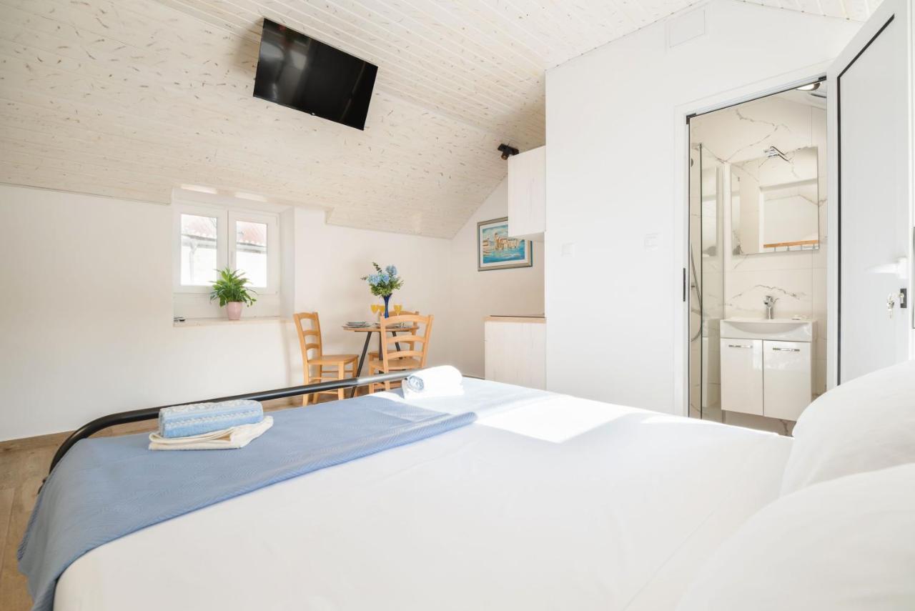 Apartments Jerolim Split Bagian luar foto